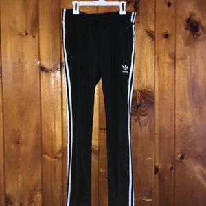 Adidas sweatpants